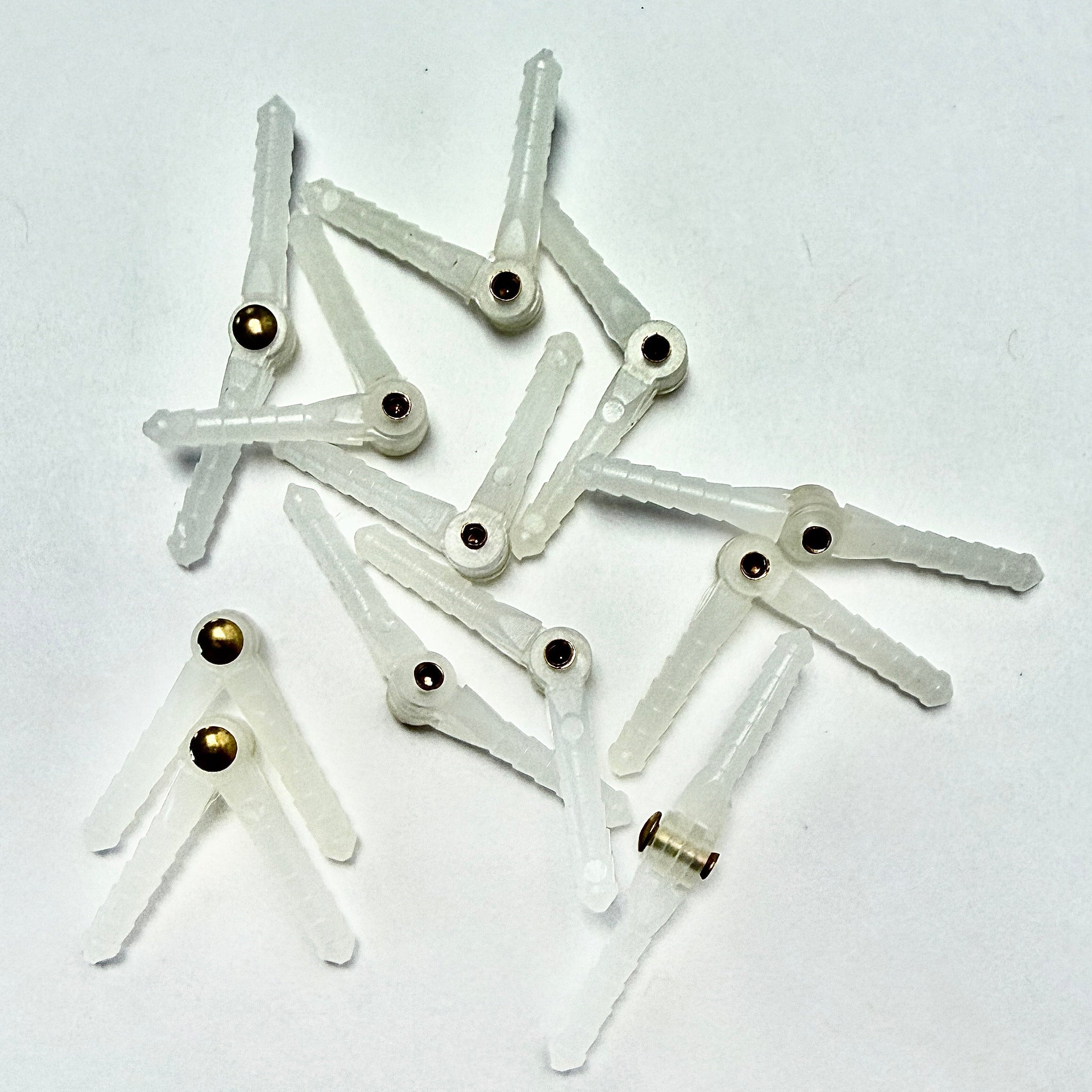 Great Planes Nylon Micro Hinge (30pcs) - DU - BRO RC - NYLON82